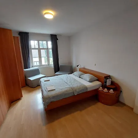 R24, Rose House Guest house